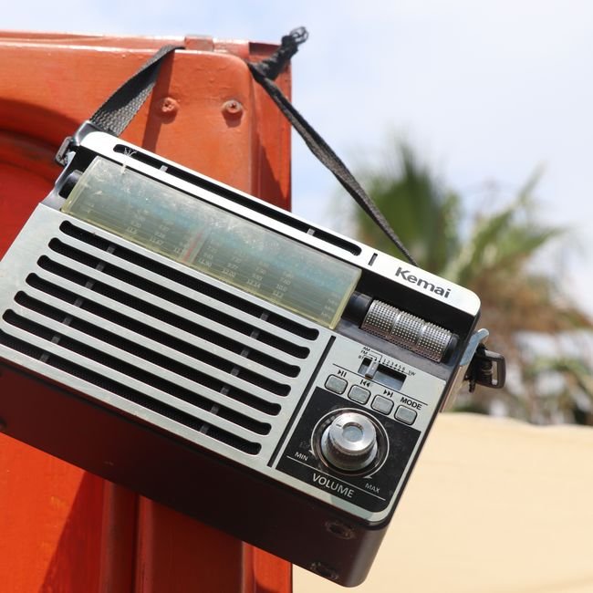 Retro Radio-Cassette Player — Working