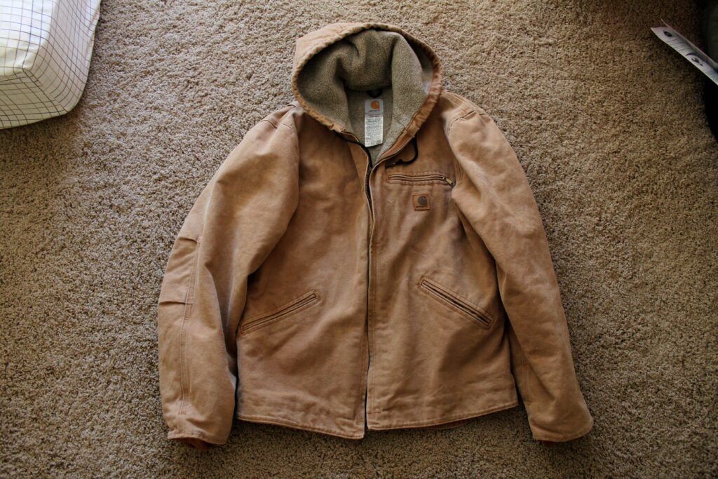 Vintage Carhartt Jackets - Thrifting Guide (Detroit, Chore & What They're Worth)