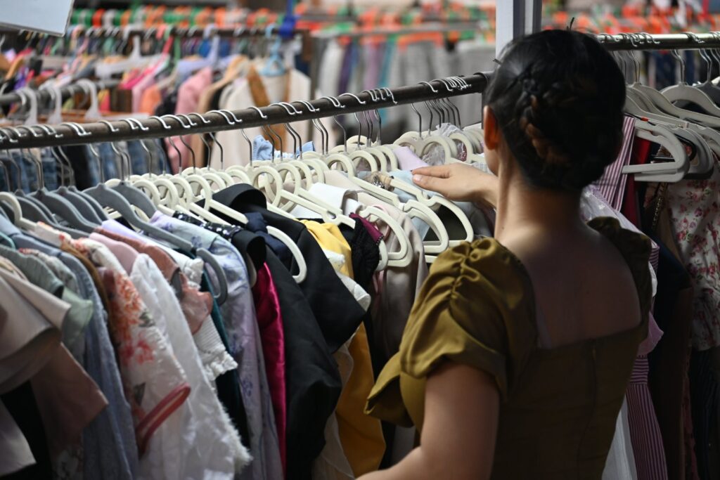 10 Real Thrift Store Finds That Sold for a Fortune (Verified Stories)