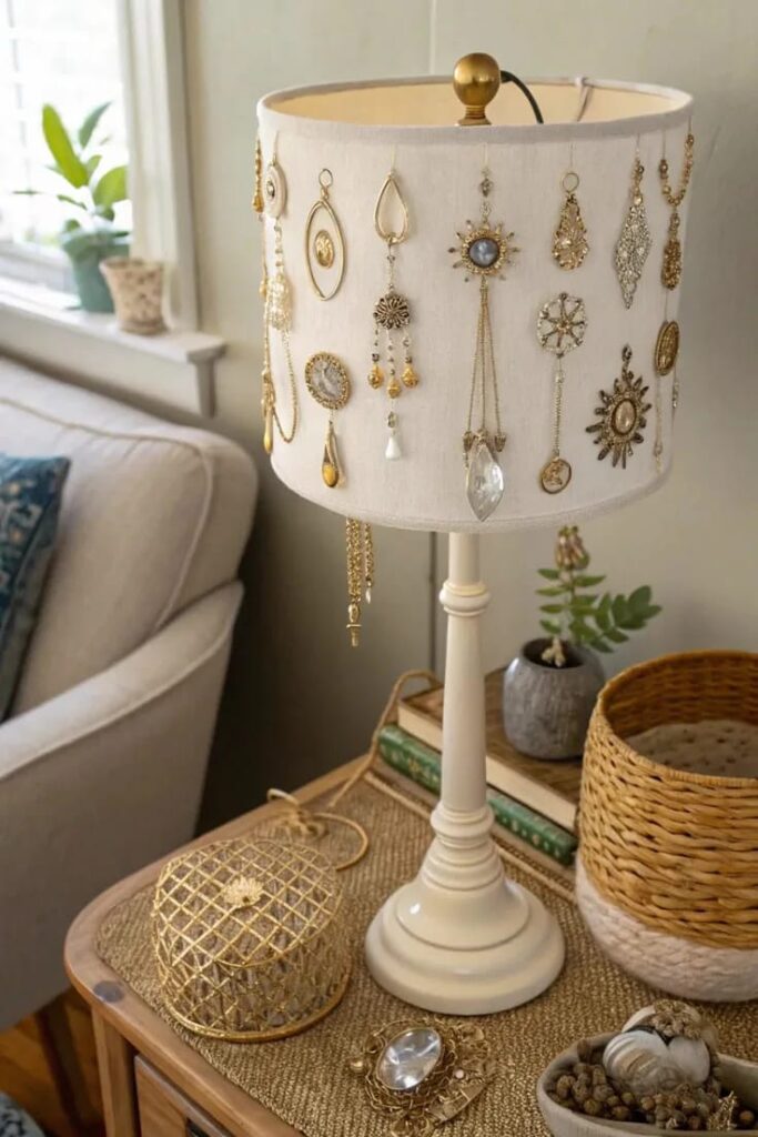 Upcycled Table Lamp / Vintage Jewellery Display – Working