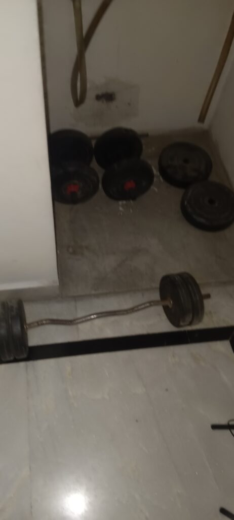 Dumbell and road along with weight