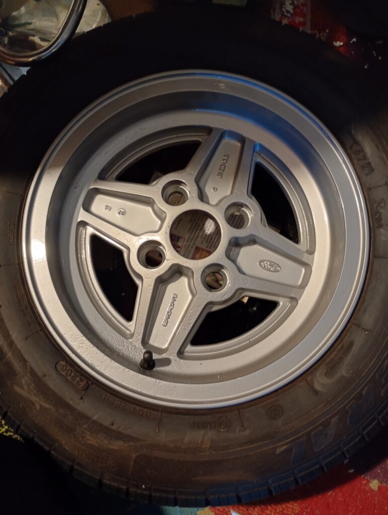 Genuine ford alloys wheels